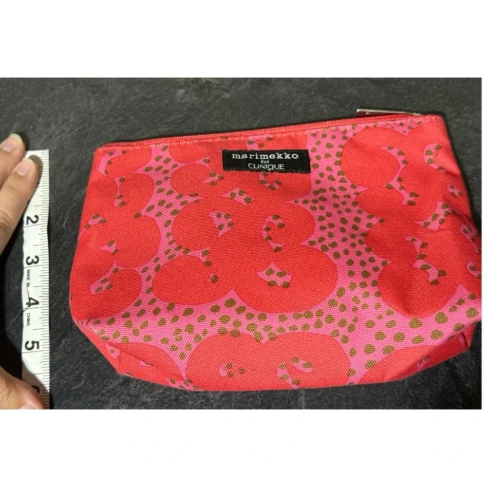 MARIMEKKO X CLINIQUE Pink Makeup Cosmetic Bag Discontinued Mini Coin B ag Travel